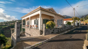 Гостиница Madeira Inn Casa do Vale  Эштрейту-Да-Кальета